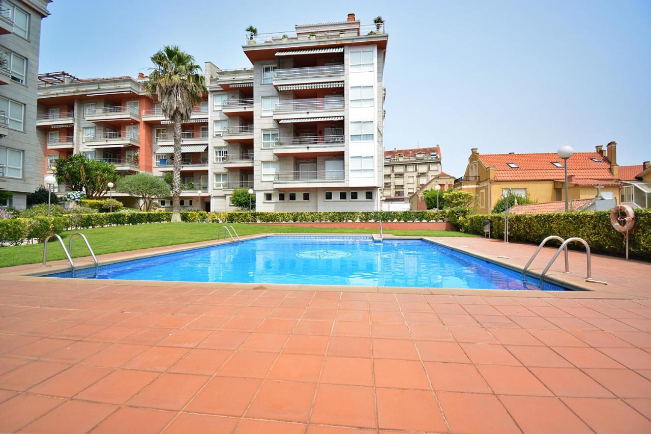 Galihost - Apartamento Con Piscina En El Centro De Sanxenxo Exterior photo